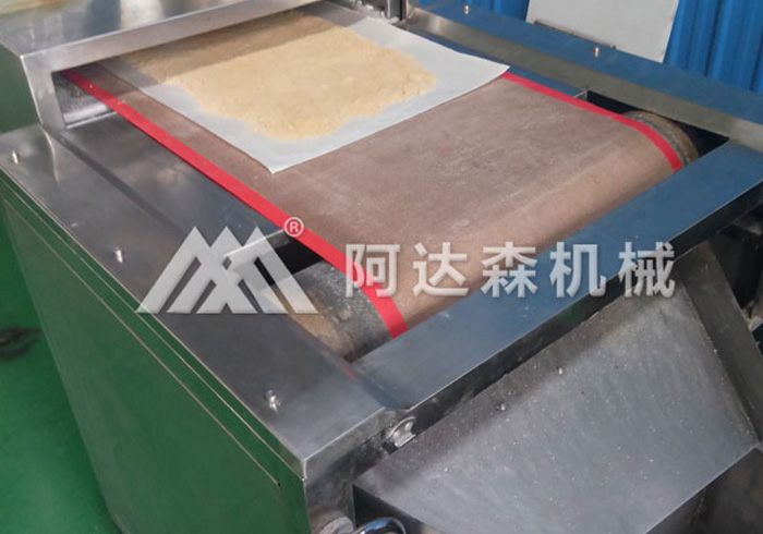 微波干燥機(jī)的特點(diǎn)優(yōu)勢(shì)：節(jié)能效率高、工藝先進(jìn)